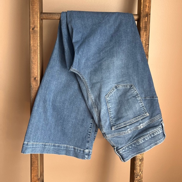 Torrid Bombshell Jeans Tummy Control Flare Tall Fit - Picture 2 of 4